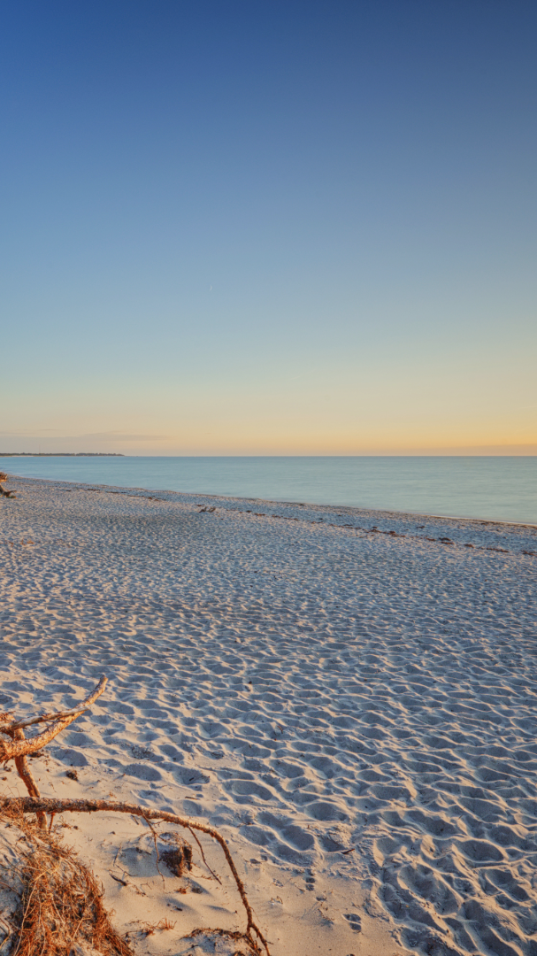 Strand. Wir lieben die Ostsee | Ferienwohnungen | Reisetipps